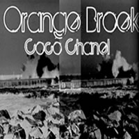 ORANGE BROEK. Coco Chanel